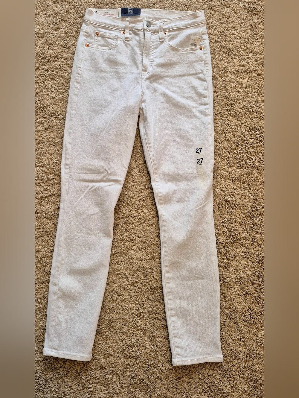 GAP White Skinny Jeans — Slim Women's Fit